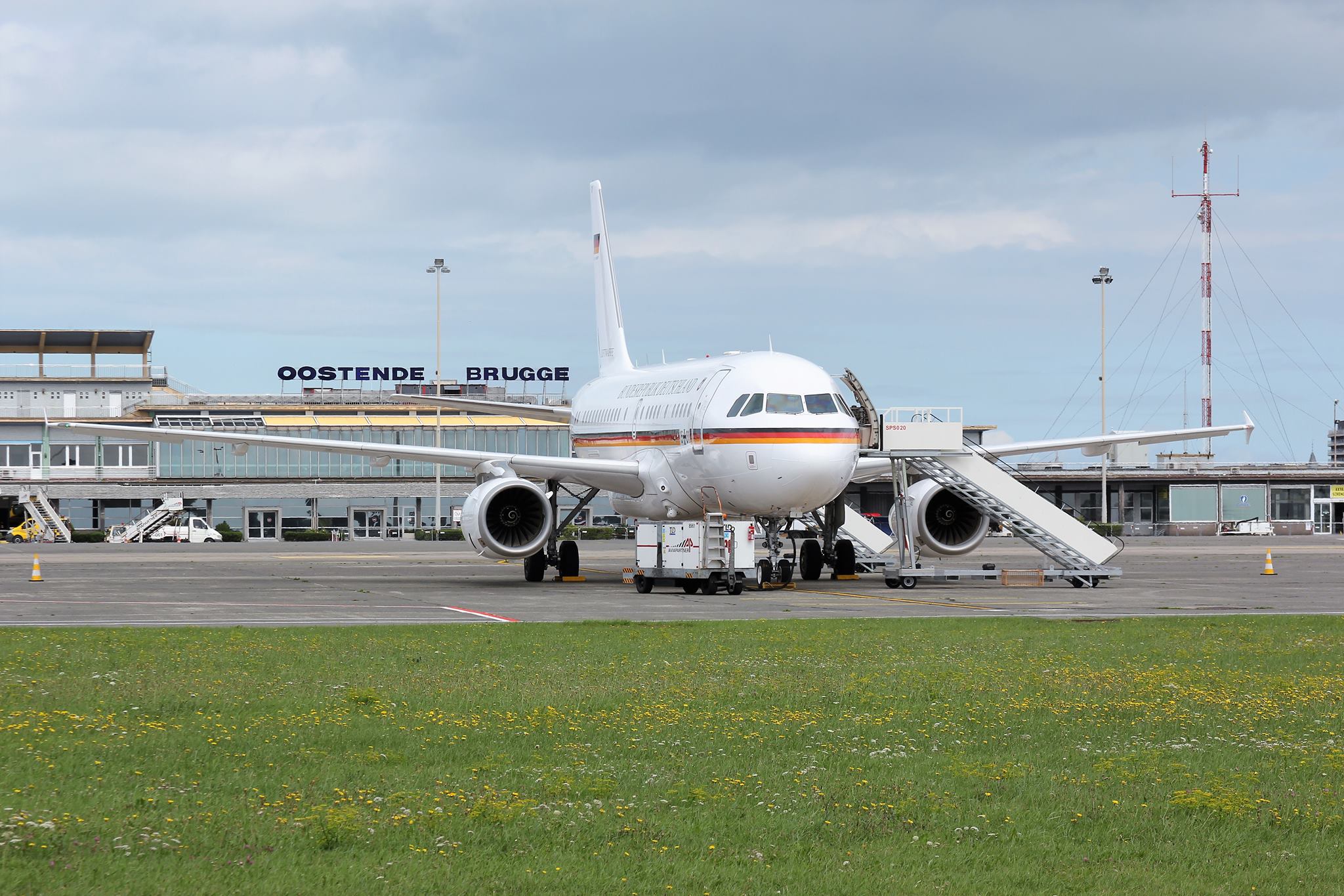 OSTENDBRUGES INTERNATIONAL AIRPORTPhoto Gallery Video OstendBruges